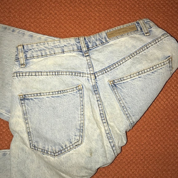 Cotton On Long Straight Leg Jeans "Ice Blue Rip" - Picture 4 of 5